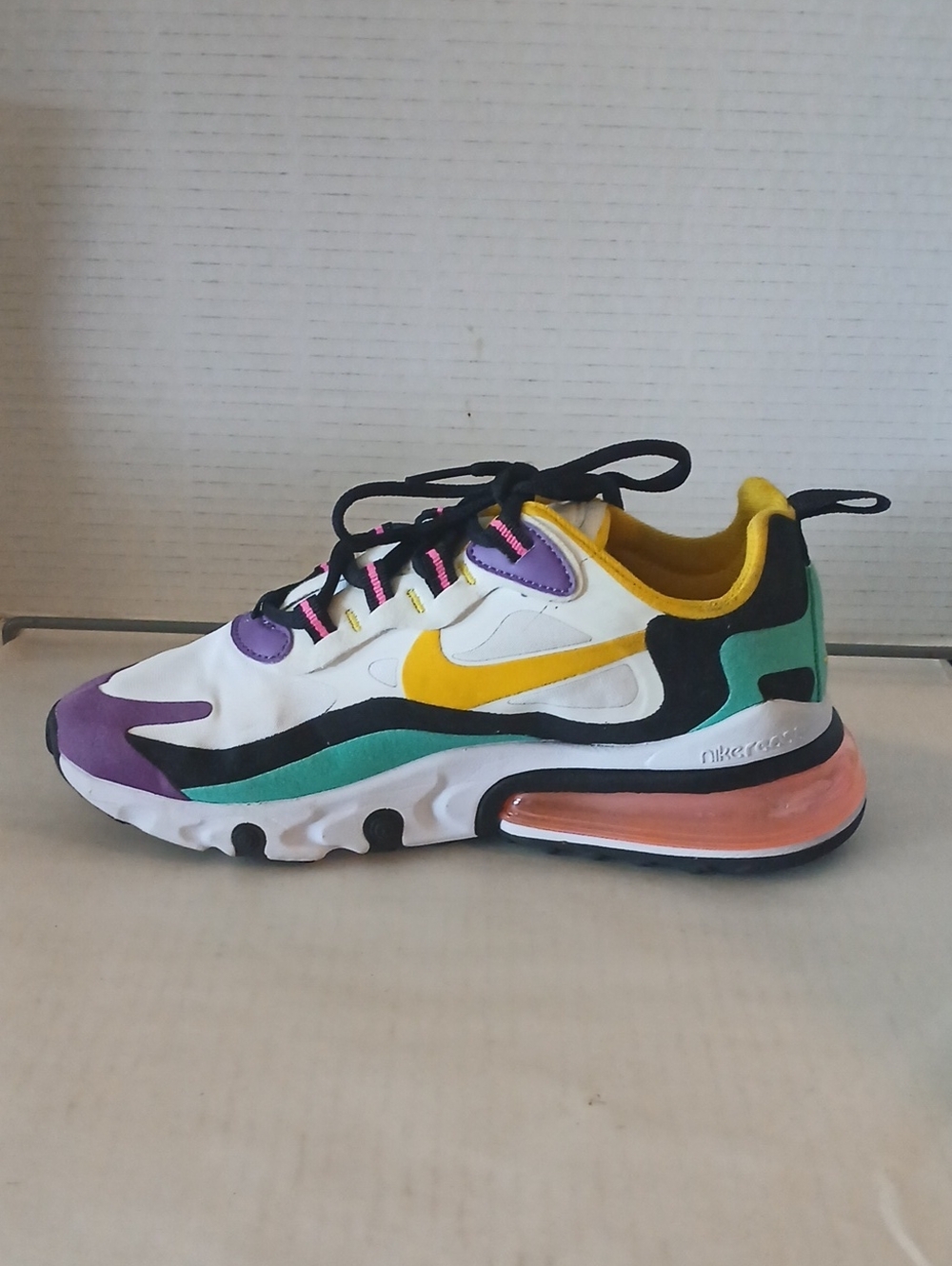Nike Air Max 270 Women's Multicolor Sneakers - Picture 3 of 9